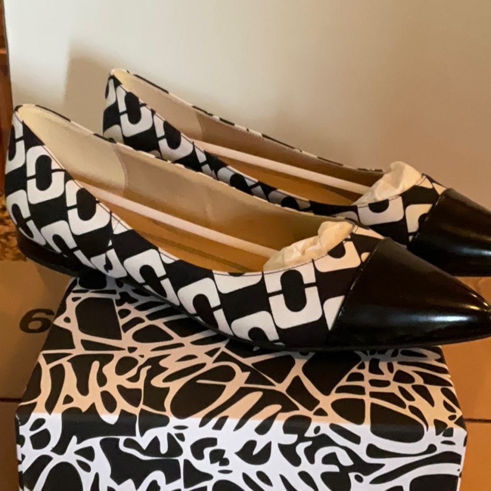 DIANE VON FURSTENBERG FLAT
